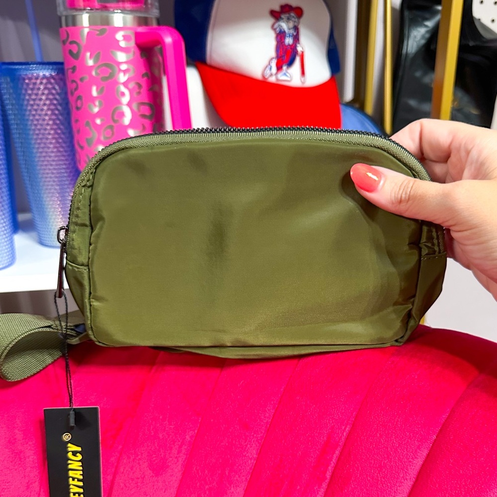 ✨NEW✨Olive Green Belt Bag!
